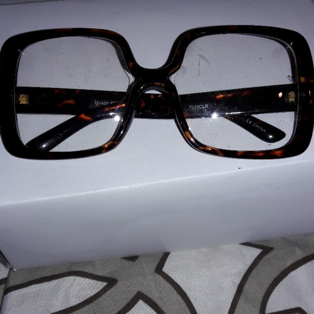 tortoise frame pucci